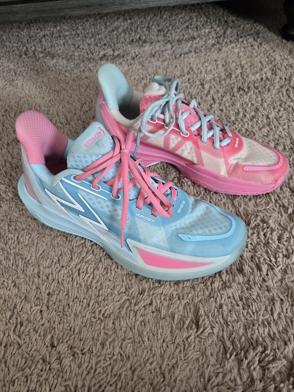 Women's Lightweight Athletic Sneakers - Pink & Light Blue